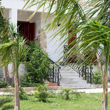 Casa Enza Di Fronte La Tonnara 別荘